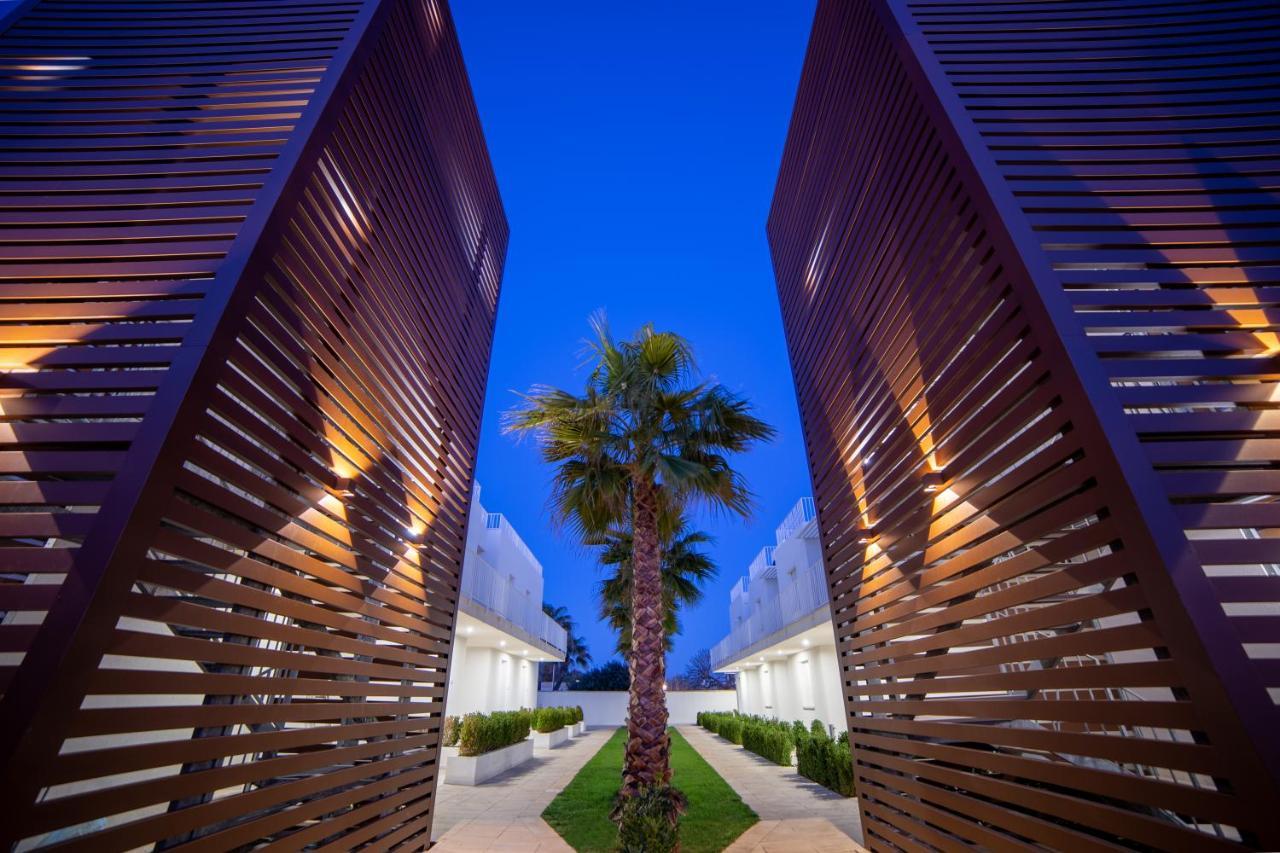 Smart Hotel Ugento Torre San Giovanni Ugento Bagian luar foto