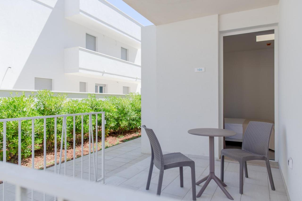 Smart Hotel Ugento Torre San Giovanni Ugento Bagian luar foto